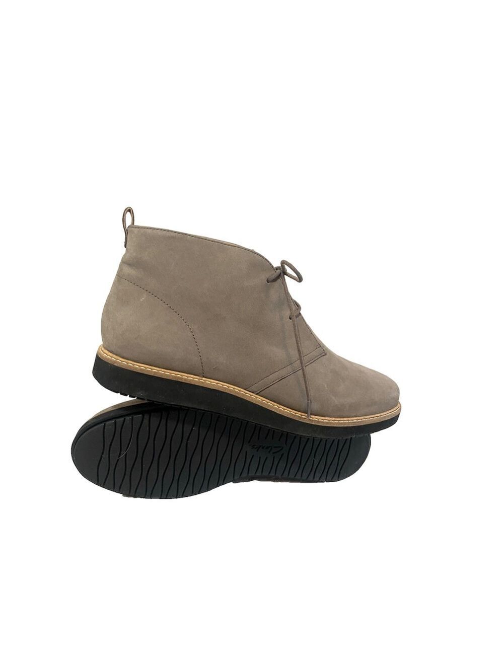 Clarks Artisan Desert Chukka Boots Booties Women 9.5 new